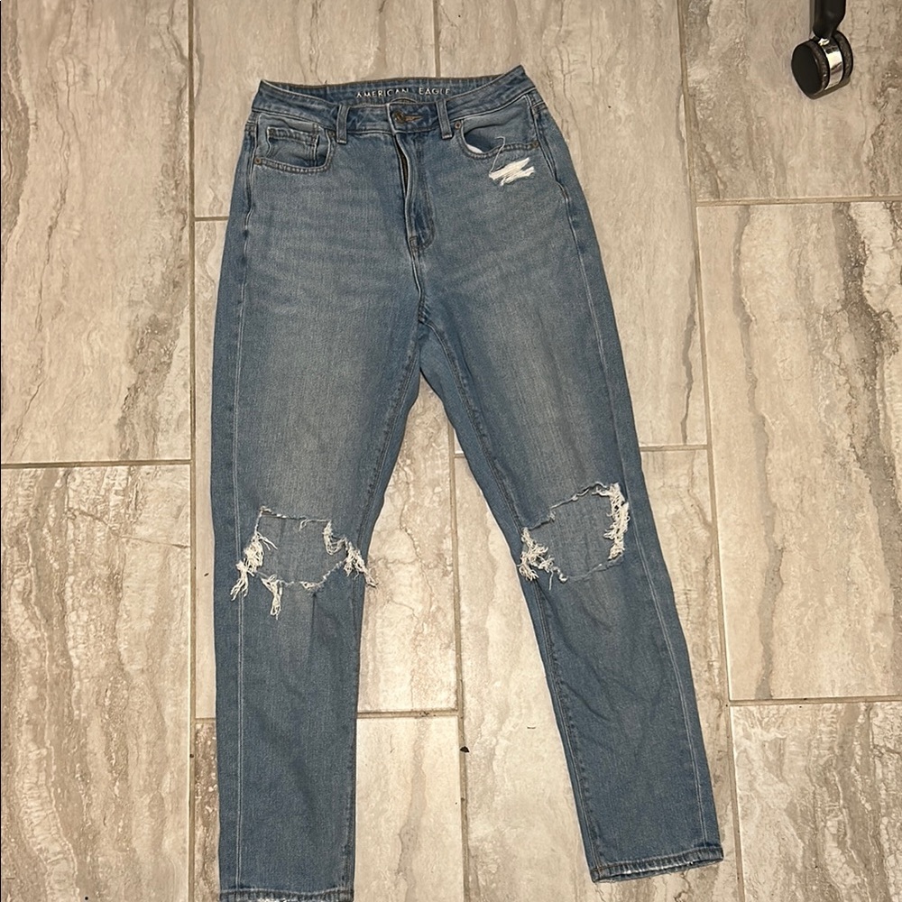 American Eagle Outfitters Blue Distressed Boyfriend Jeans